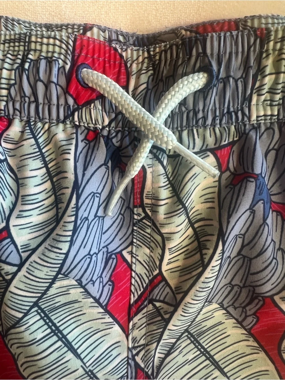 Vineyard‎ Vines Boys Medium Tropical Swim Trunks